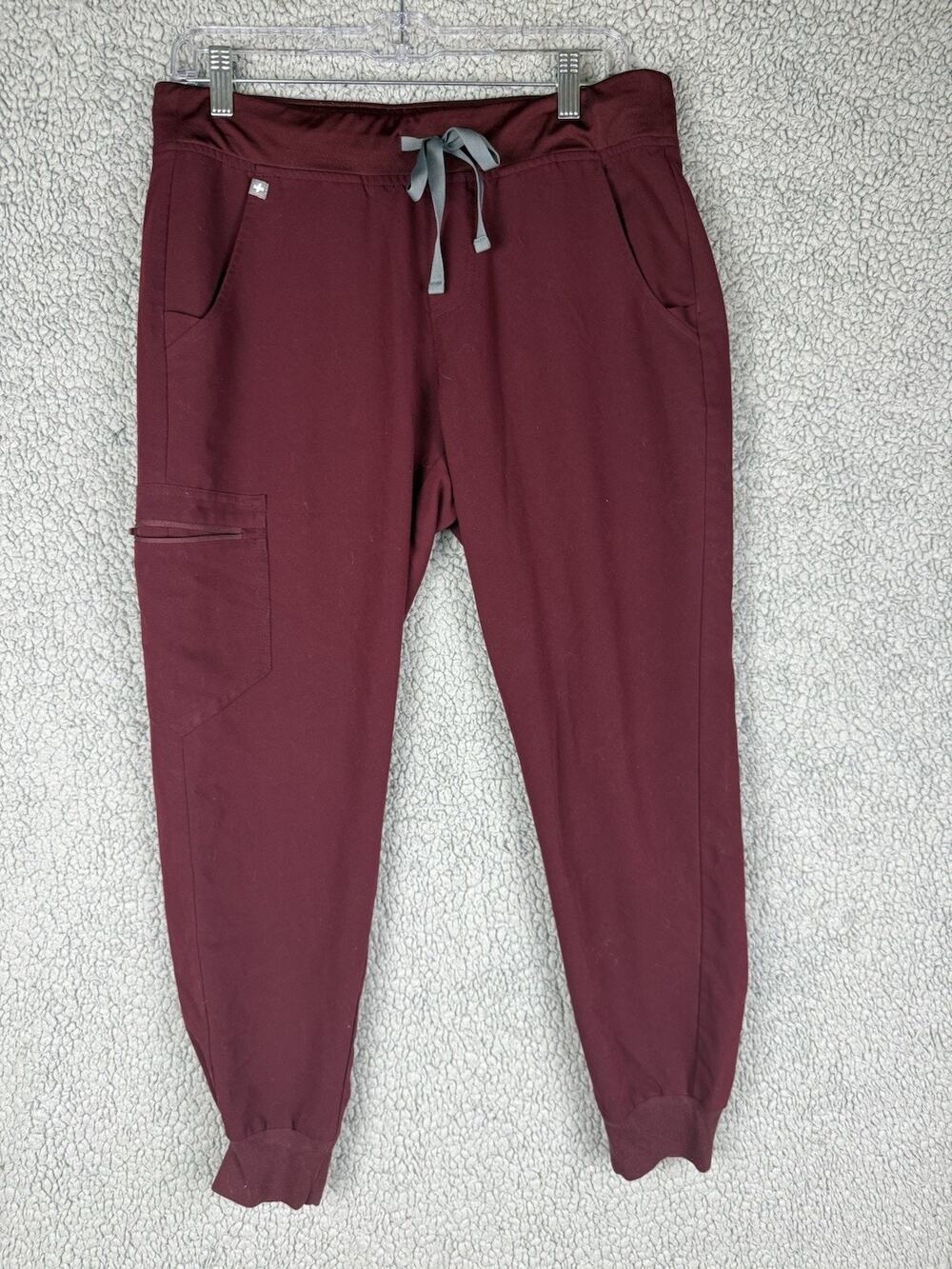 Figs Zamora Jogger Scrub Pants Maroon Stretch Tapered Leg Medical Womens Med P